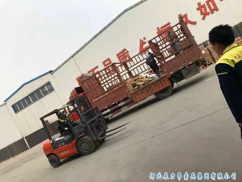 吊索具裝運車